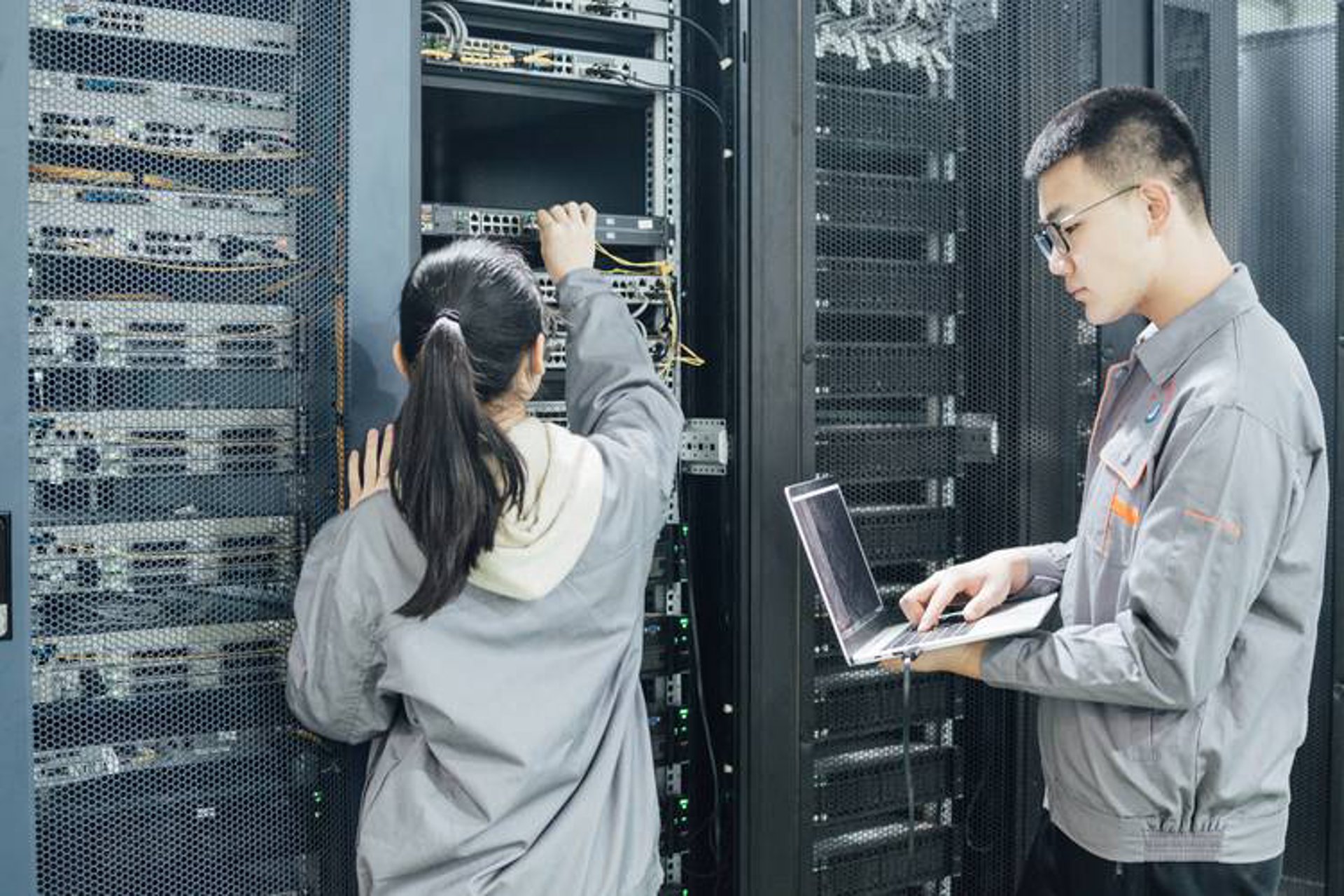 站群程序出售的深层逻辑：语义独立、AI边界与系统寿命